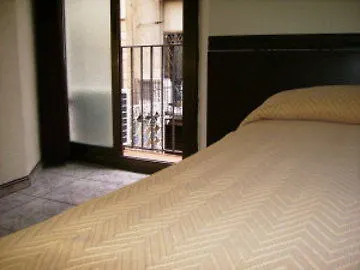 Guest house Hostal Paris Barcelona