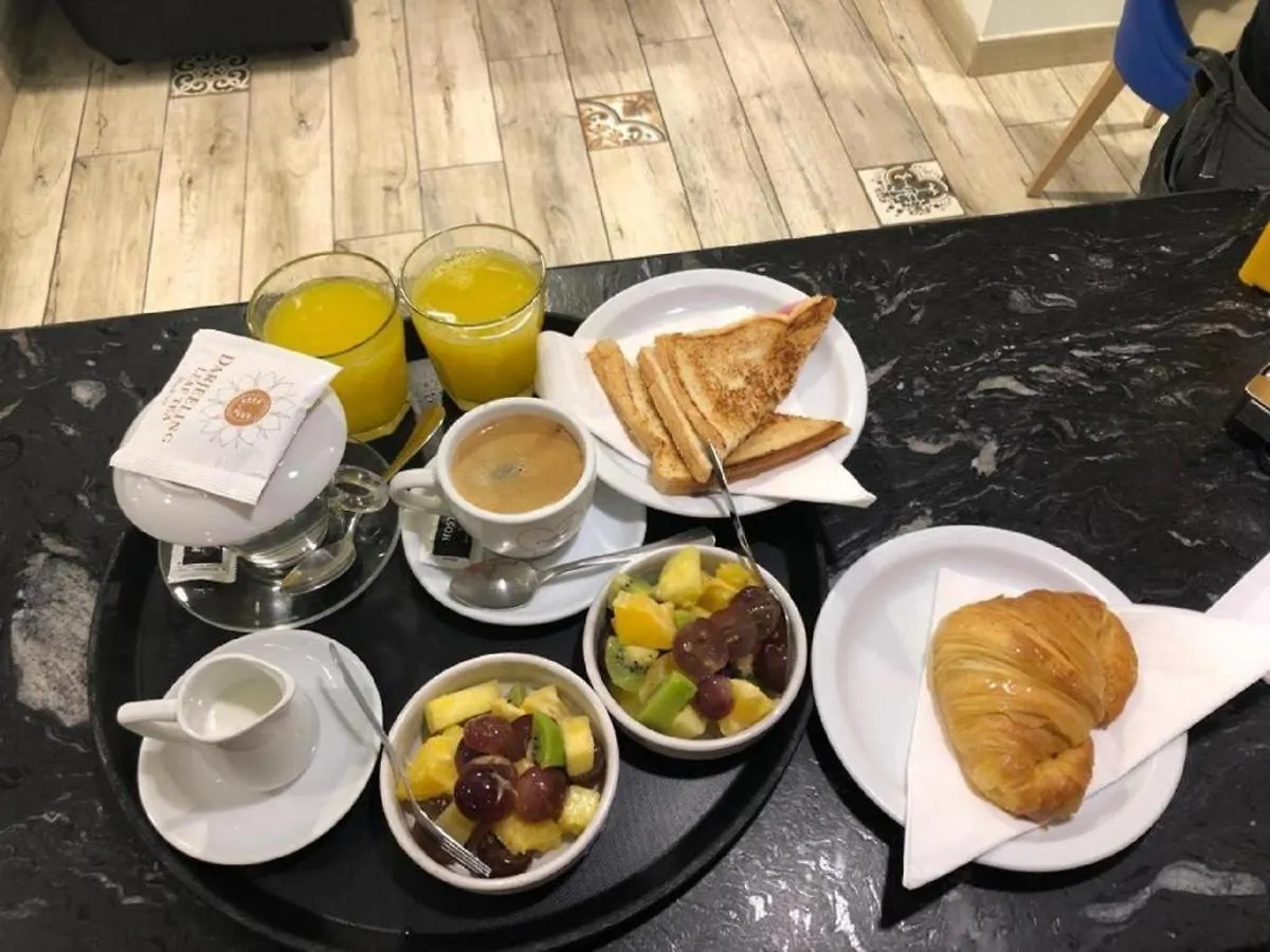 Hostal Paris Barcelona Guest house