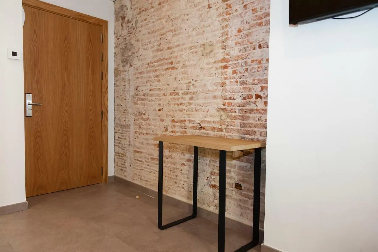 Hostal Paris Barcelona 0*,