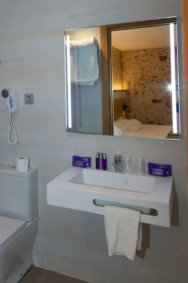 Guest house Hostal Paris Barcelona Spain